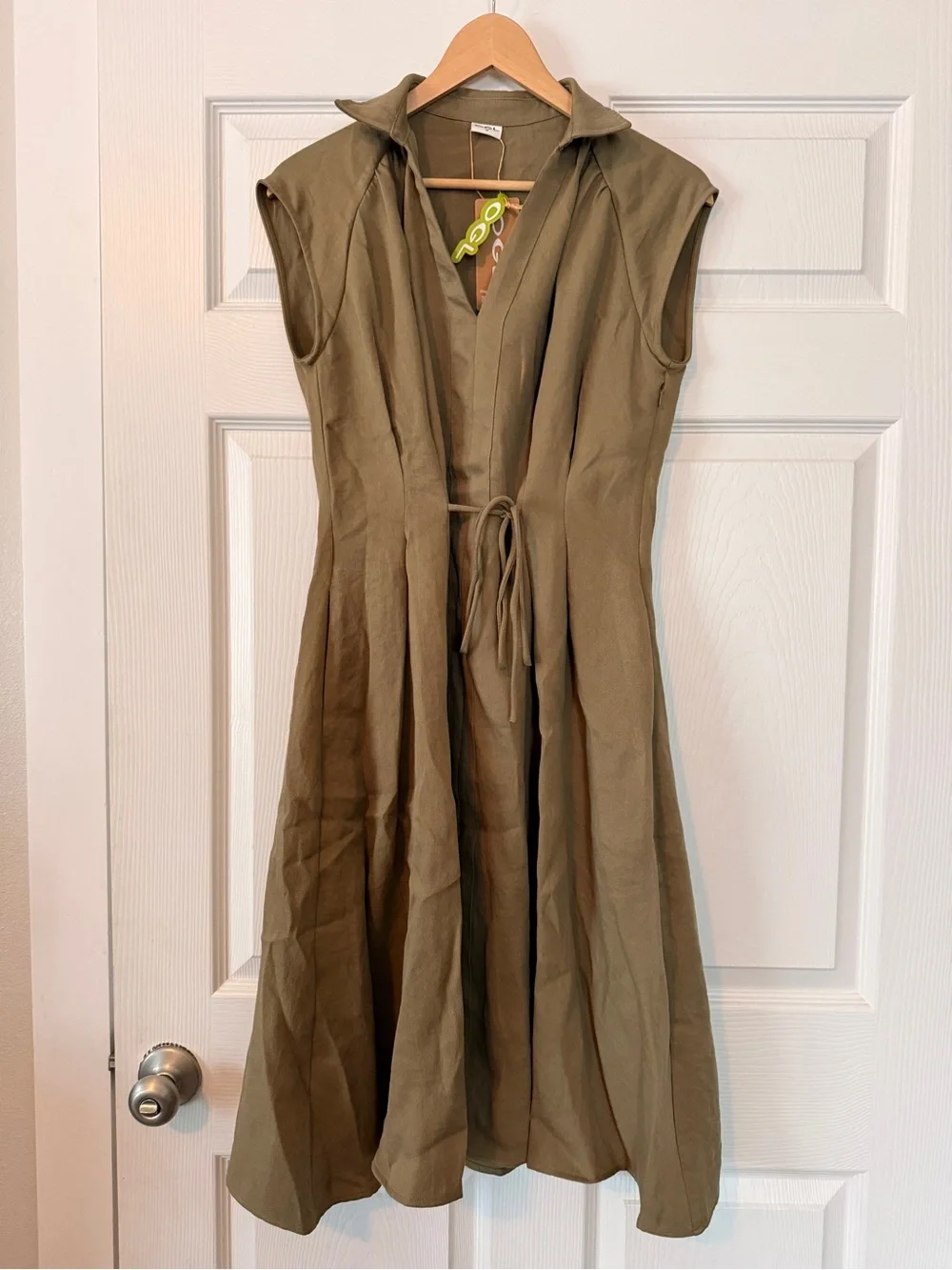 OGL Viscose-Linen Collared V-neck Midi Dress with Drawstring - Picture 3 of 5